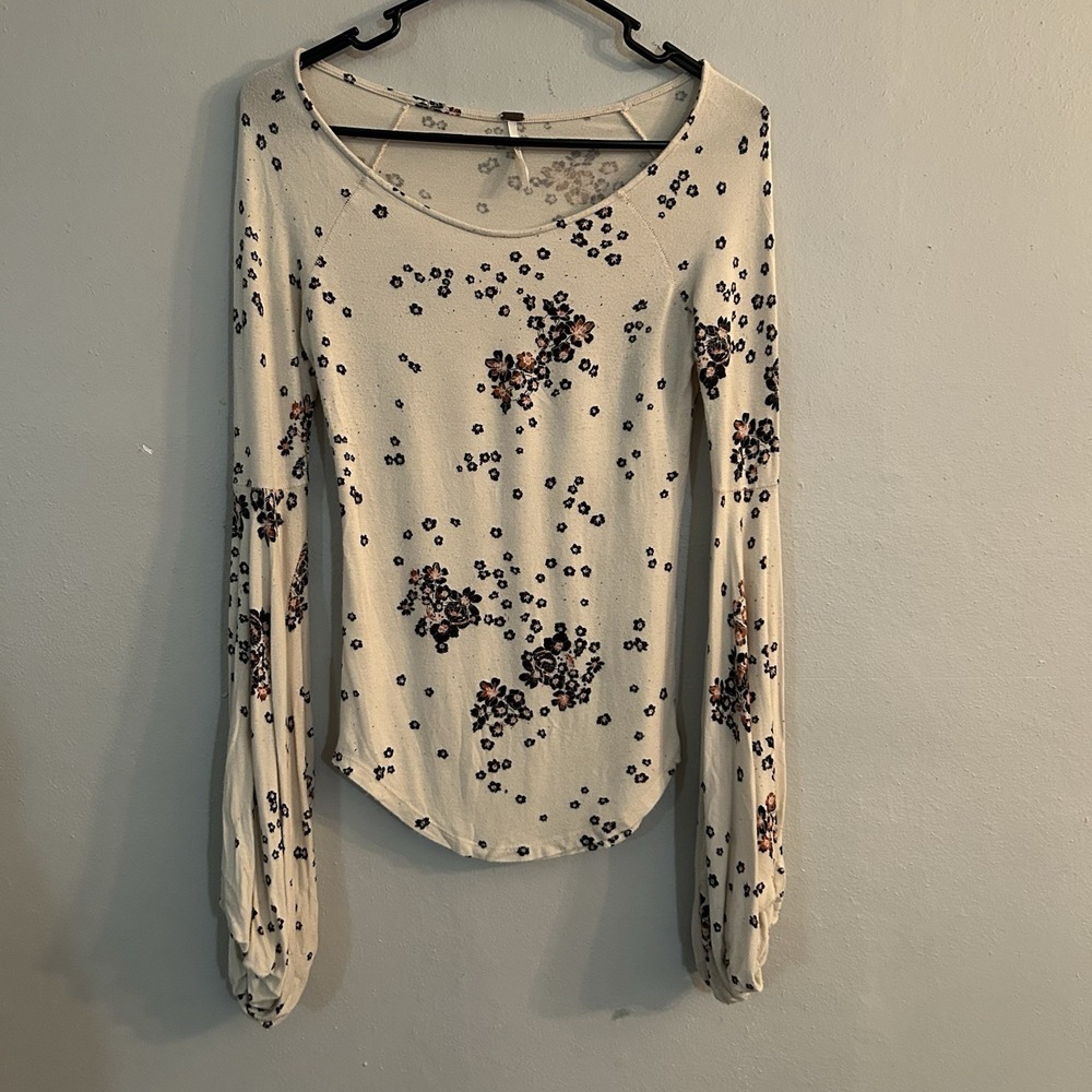 Free People Women's XS Ivory Floral Puff Sleeve Knit Top